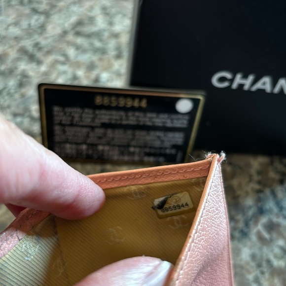 Authentic CHANEL Pink Compact wallet - Picture 2 of 16